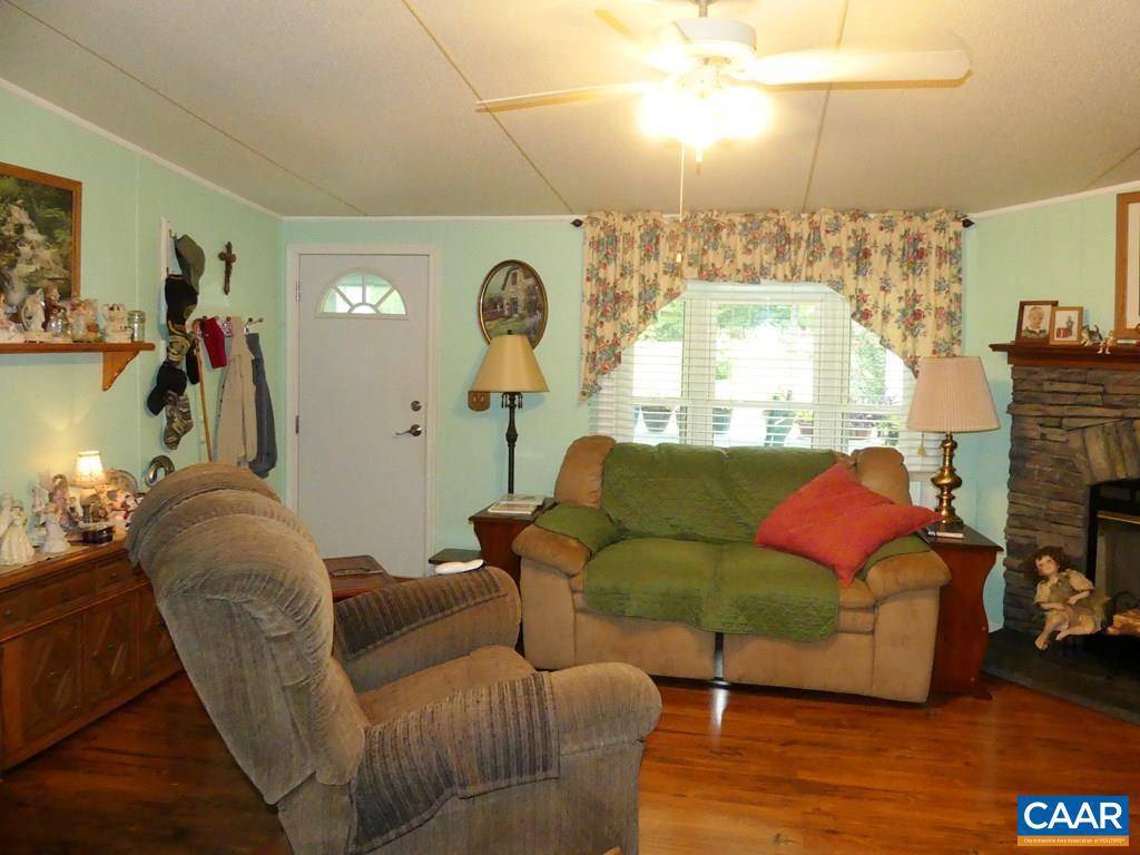 Scottsville, VA 24590,83 BRILL RD