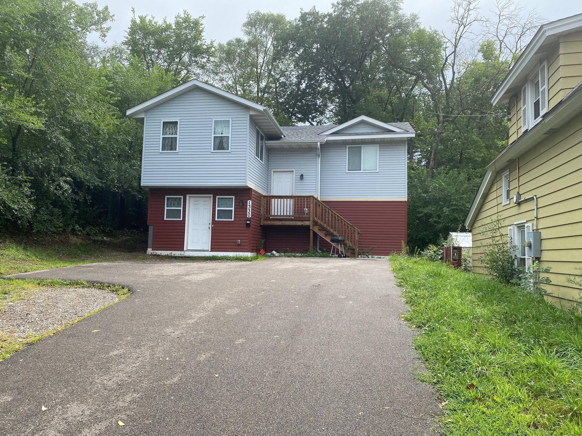 Saint Paul, MN 55106,1330 7th Street E