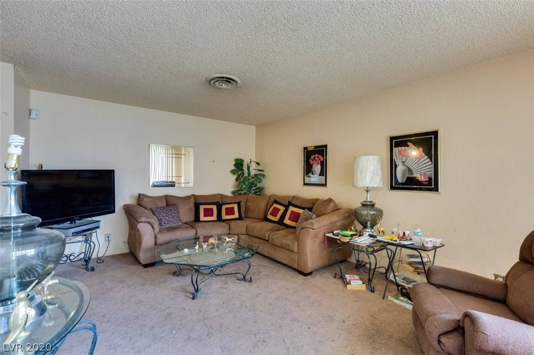 North Las Vegas, NV 89030,3122 Diana