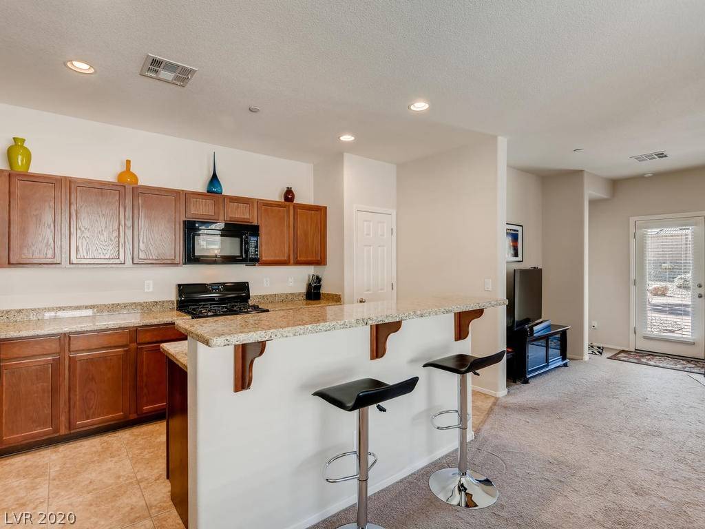 Henderson, NV 89011,933 Aspen Cliff