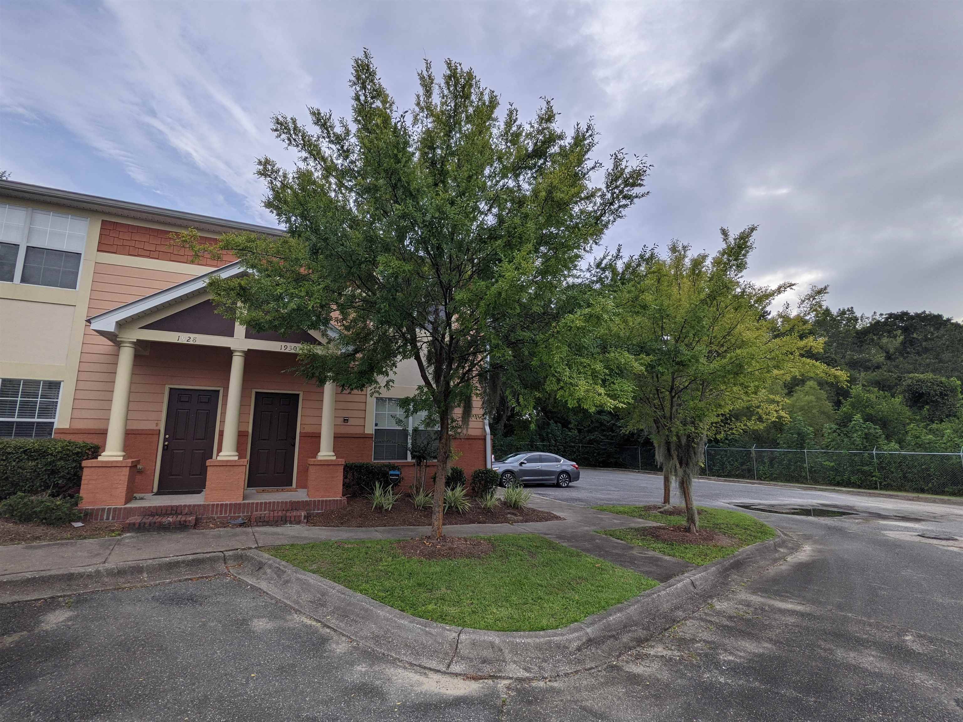 Tallahassee, FL 32304,1928 Honolulu Lane