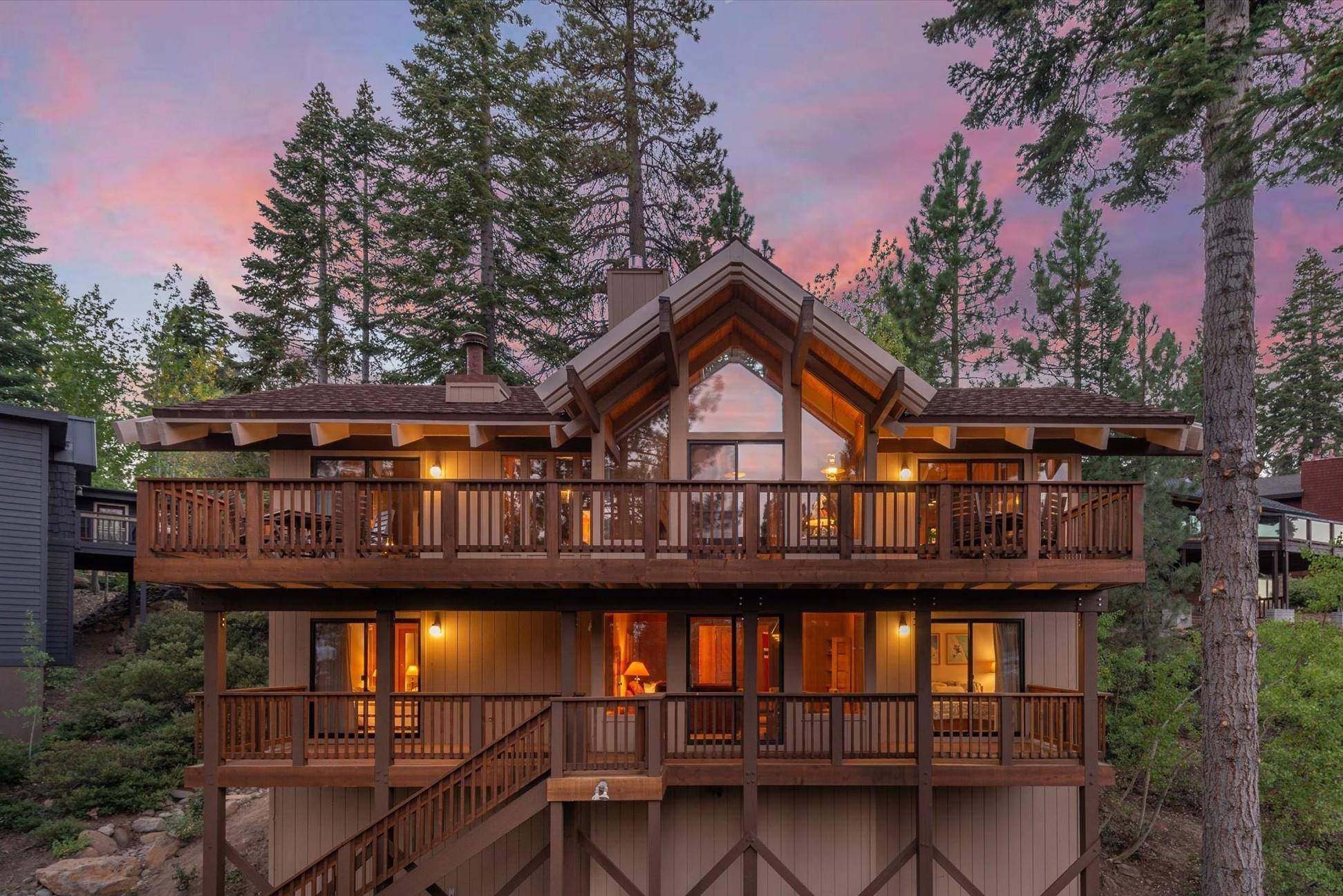 Tahoe City, CA 96145,304 Edgecliff Way