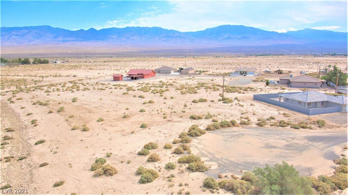 Pahrump, NV 89060,1560 Big Oak Lane