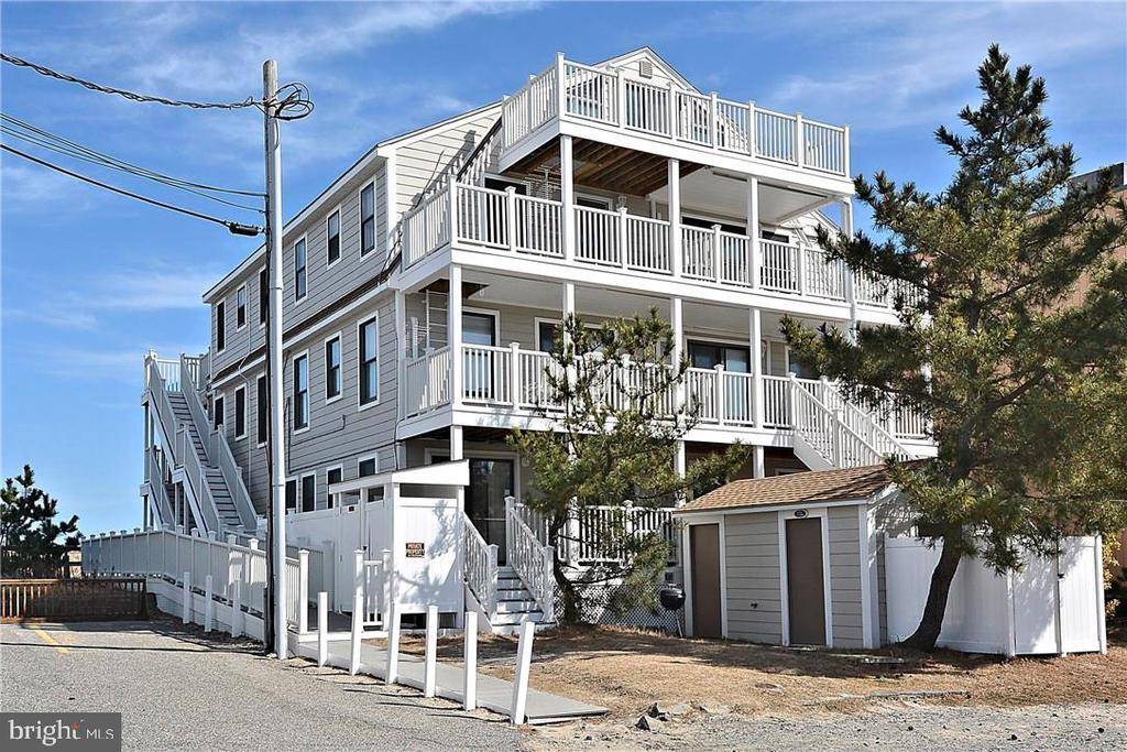 Bethany Beach, DE 19930,96 1ST ST #B2