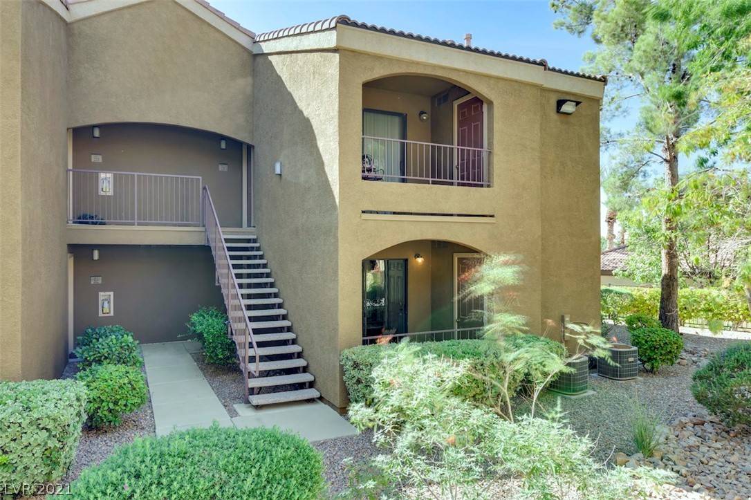 Henderson, NV 89052,950 Seven Hills Drive #211