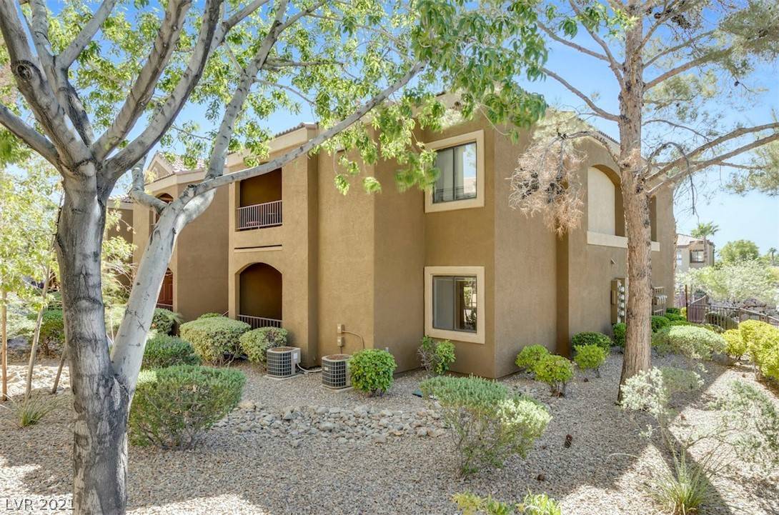 Henderson, NV 89052,950 Seven Hills Drive #211