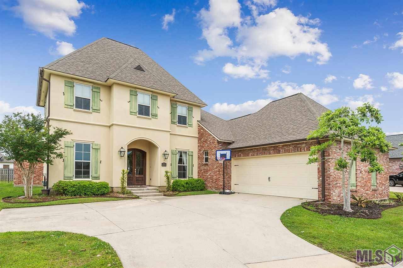 Zachary, LA 70791,3730 CLUB VIEW CT