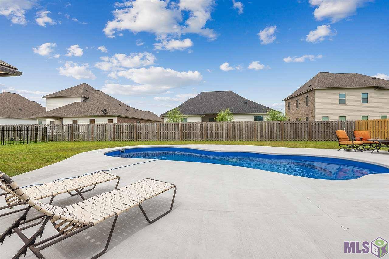 Zachary, LA 70791,3730 CLUB VIEW CT