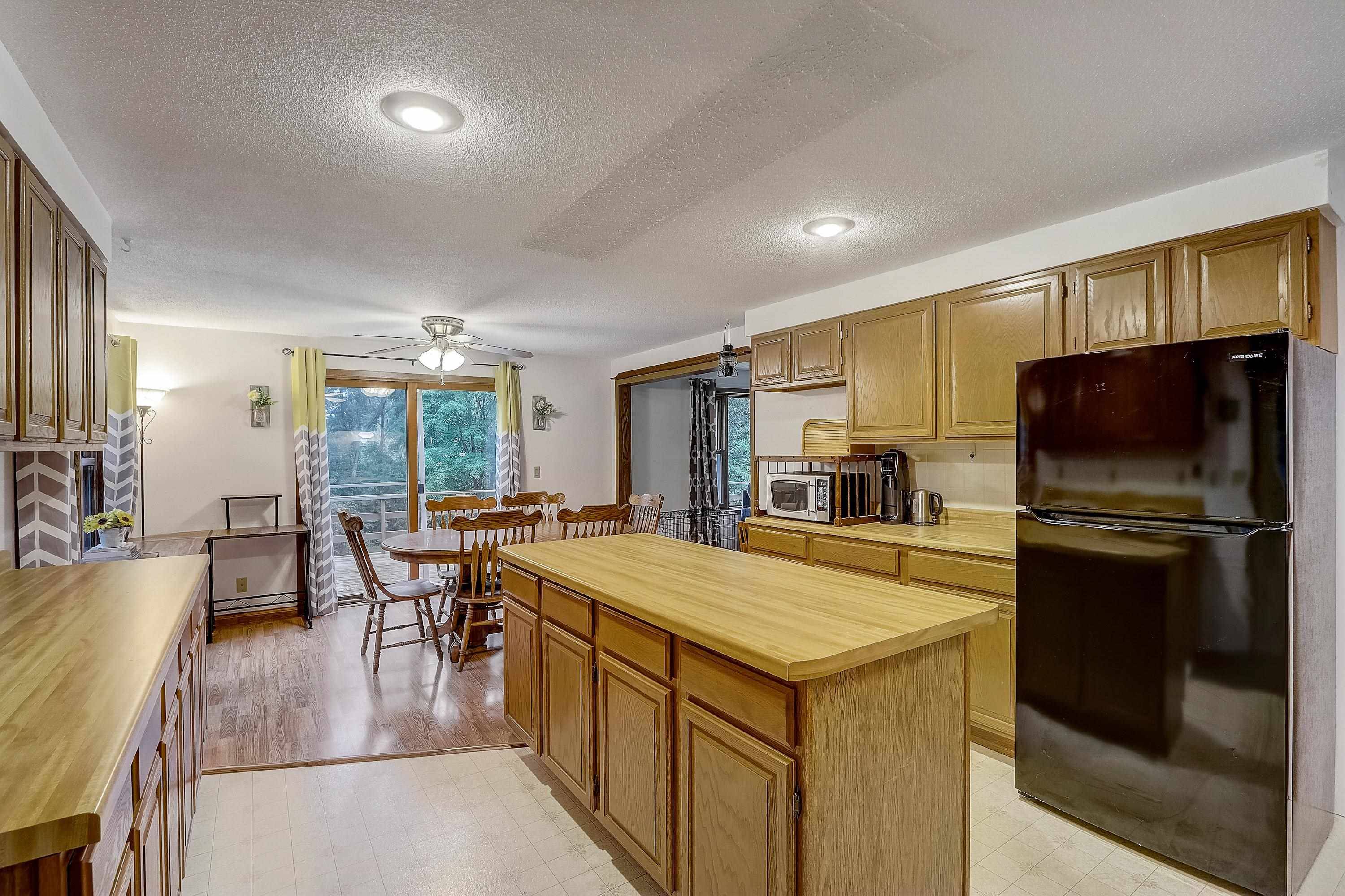 Baraboo, WI 53913,S3135 HOPE RD