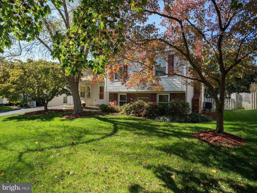 Herndon, VA 20170,1608 FOLLEY LICK CT