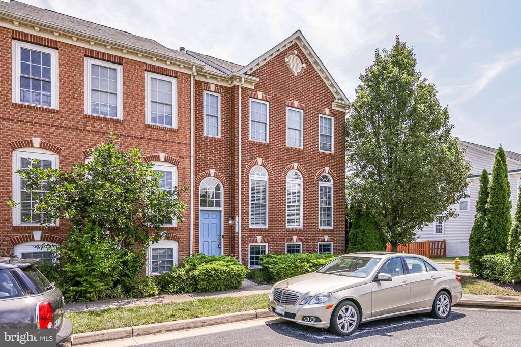 Woodbridge, VA 22192,13011 JADESTONE WAY